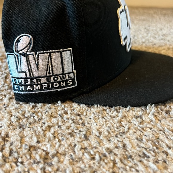 New era Kansas City Chiefs Super Bowl LVII champion black fitted hat 7 1/8. - Picture 2 of 4